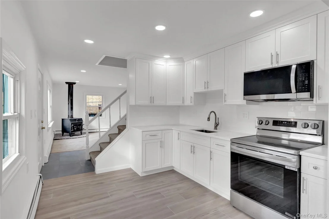 Photo of 31 Bluespruce Road