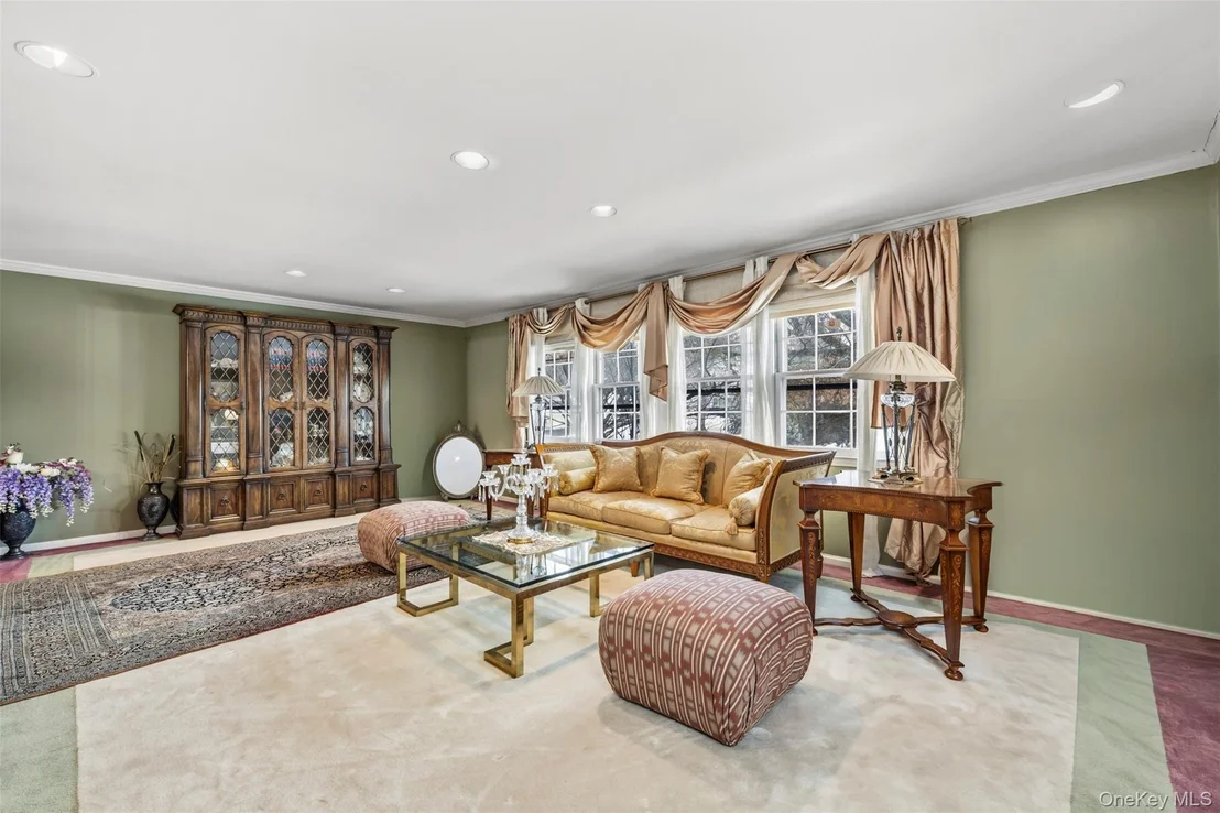 Photo of 8 Pine Drive