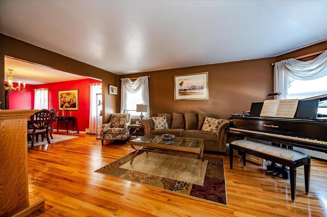 Photo of 418 Clive Place