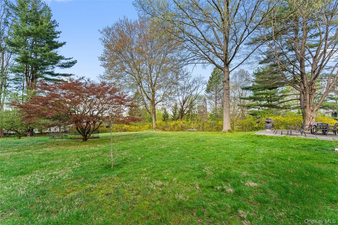Photo of 8 Riverview Farm Road