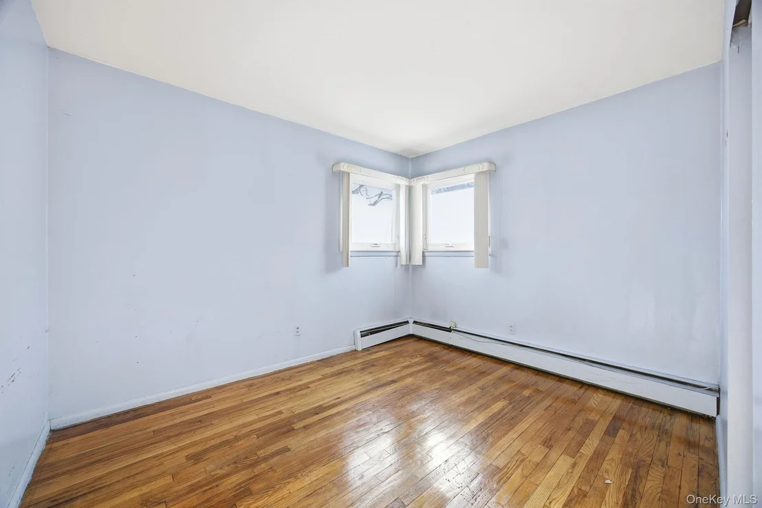 Photo of 87 Executive Drive