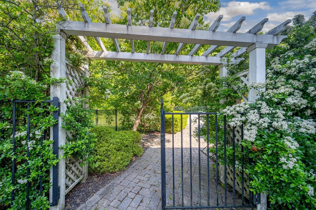 Photo of 2 Marion Way