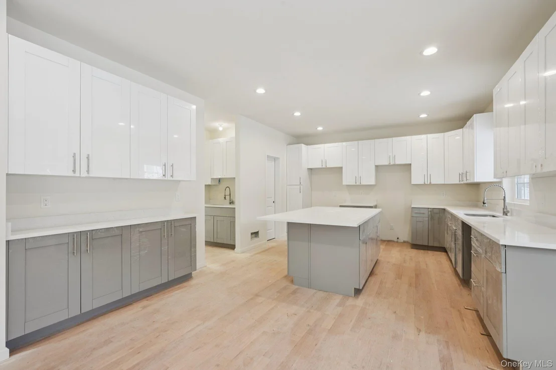 Photo of Unit LOT1 at 10 Vargas (AKA 70 Jessup Ln) Circle