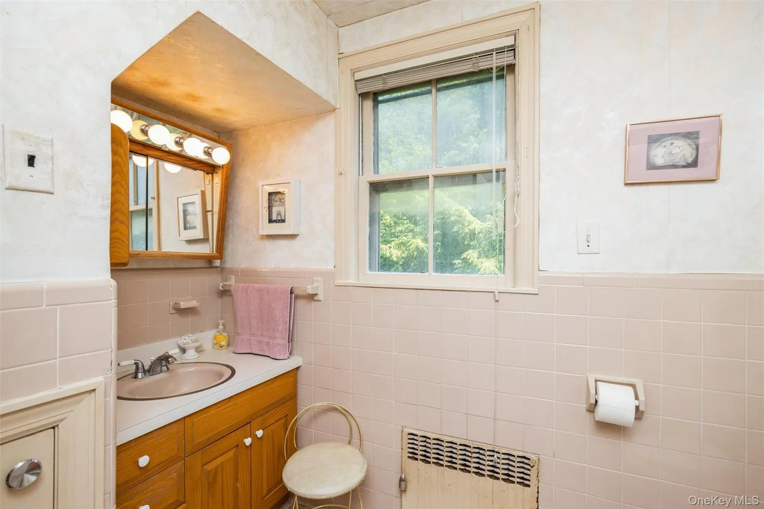 Photo of 17 Crampton Avenue