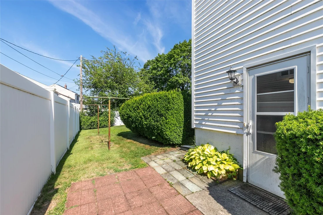 Photo of 2 Nautilus Avenue