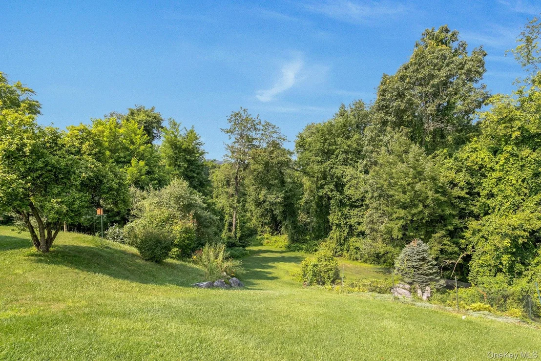 Photo of 86 Somerset Drive