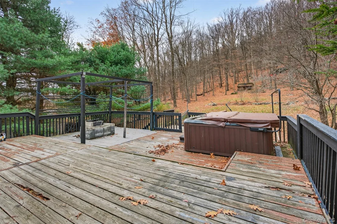 Photo of 39 Peddler Hill Road