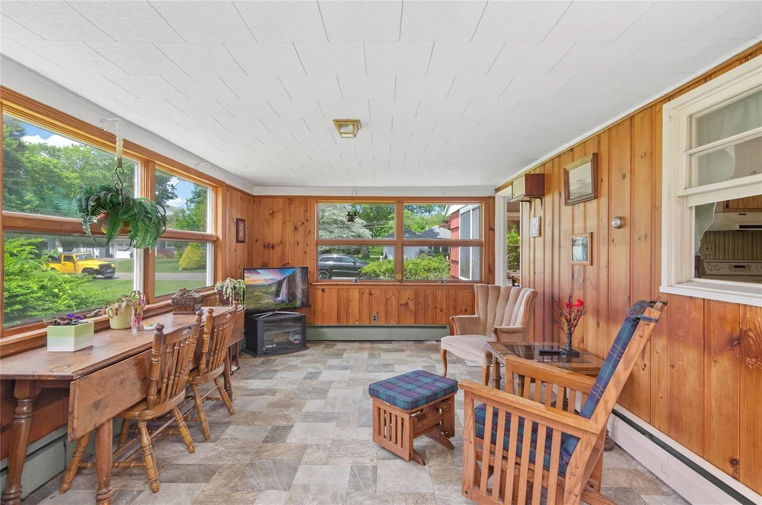 Photo of 16 Colonial Drive