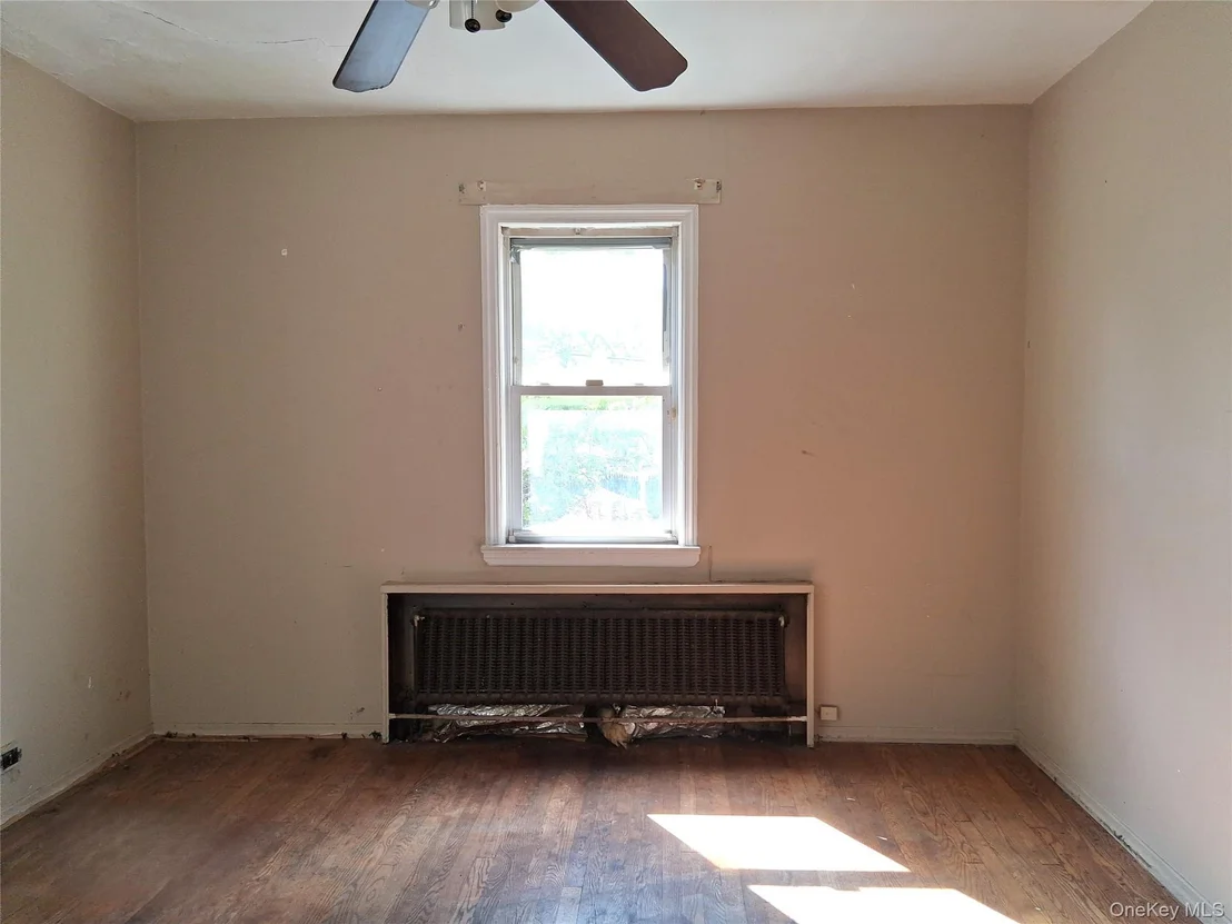 Photo of 3247 Hone Avenue
