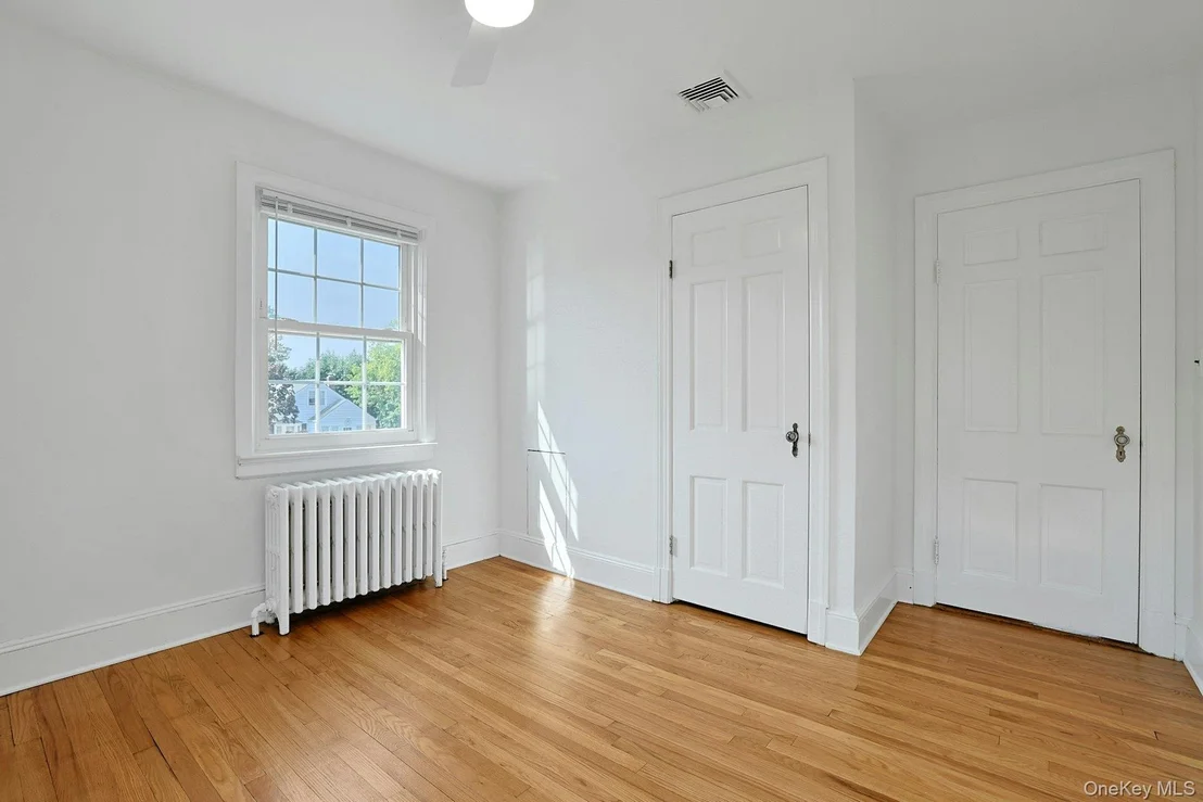 Photo of 54 Bowman Avenue