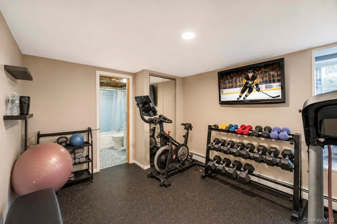 Photo of 70 Mohawk Drive