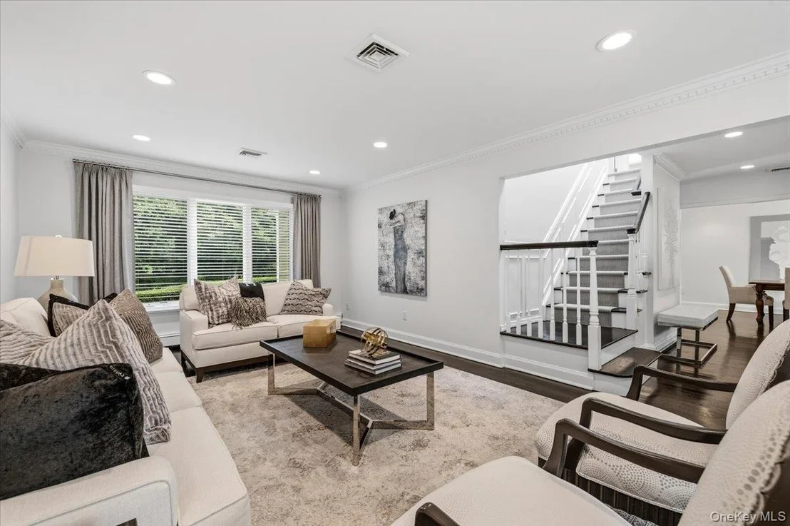 Photo of 35 Bucknell Drive