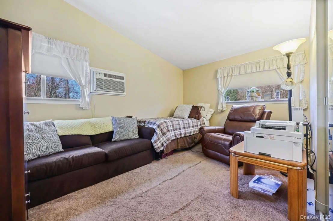Photo of 320 Allview Avenue