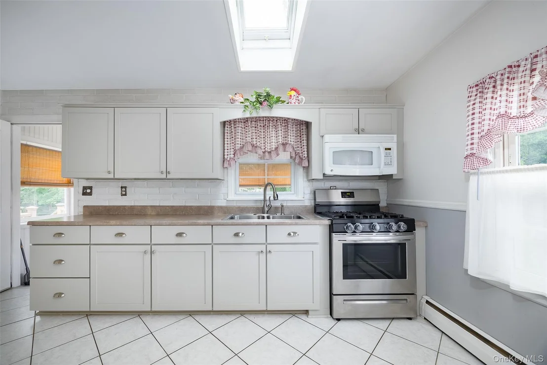 Photo of 45 Holt Road