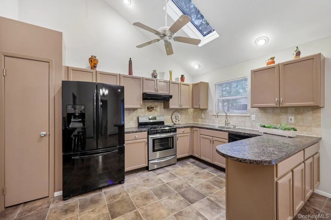 Photo of 42 Apex Drive