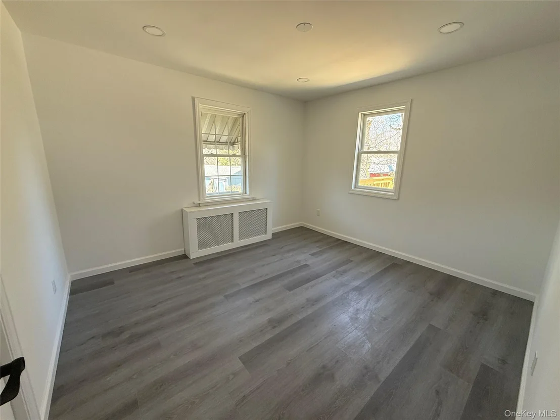 Photo of 176 Willow Avenue