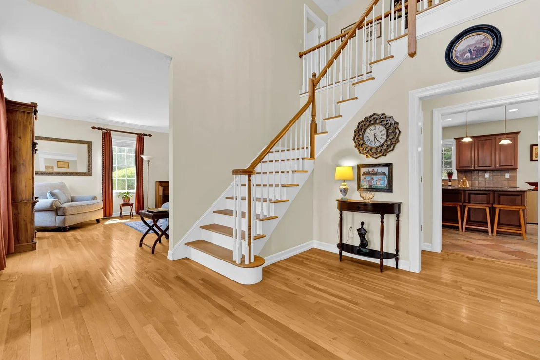 Photo of 10 Fieldstone Drive
