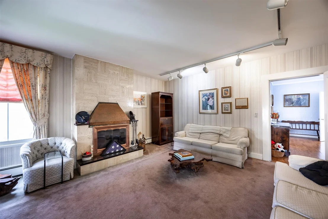 Photo of 655 Vassar Road