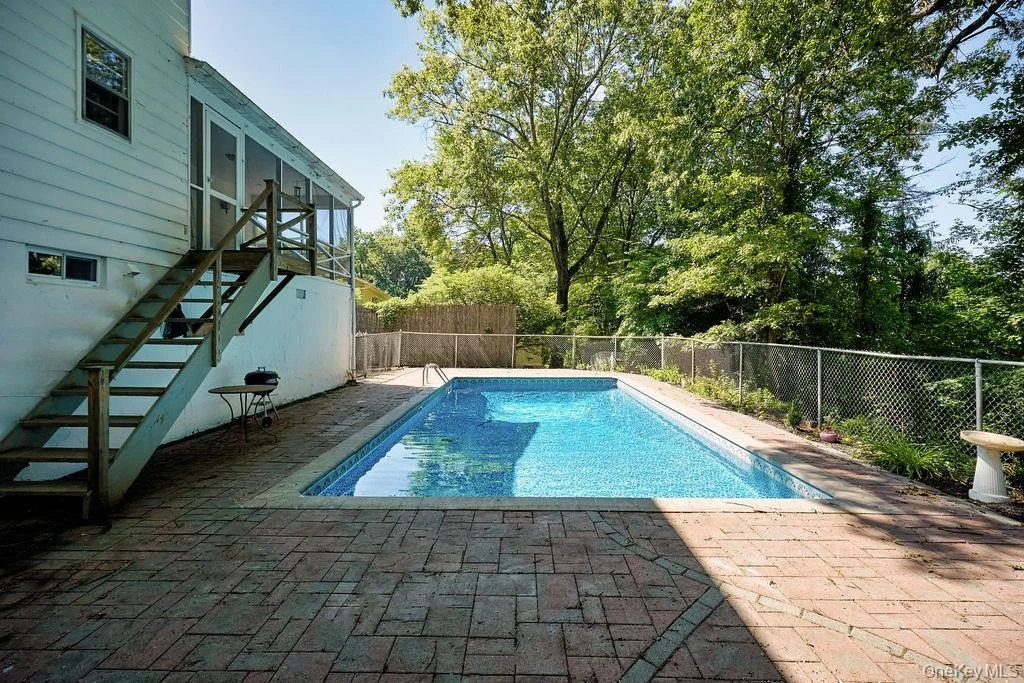 Photo of 152 Bart Drive