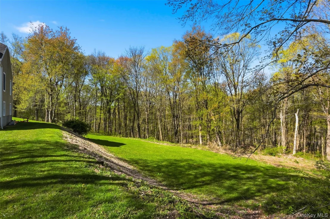 Photo of 17 Skyview Lane