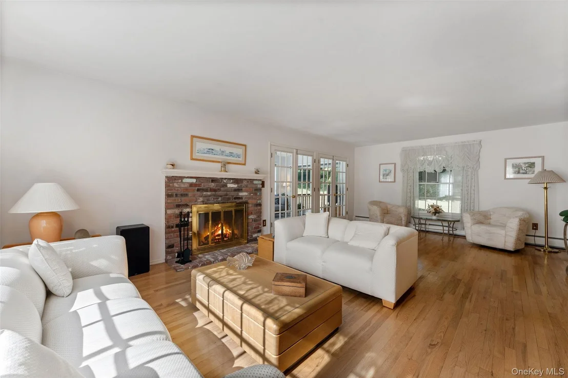 Photo of 12 Lyons Road