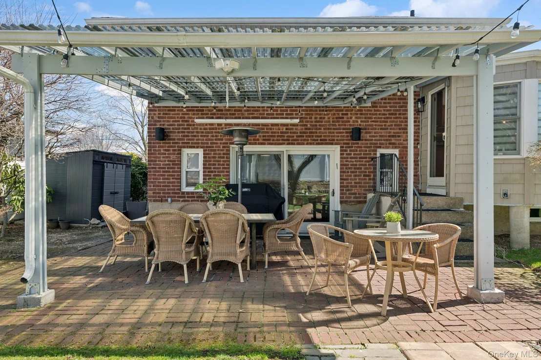 Photo of 15 Wayland Road