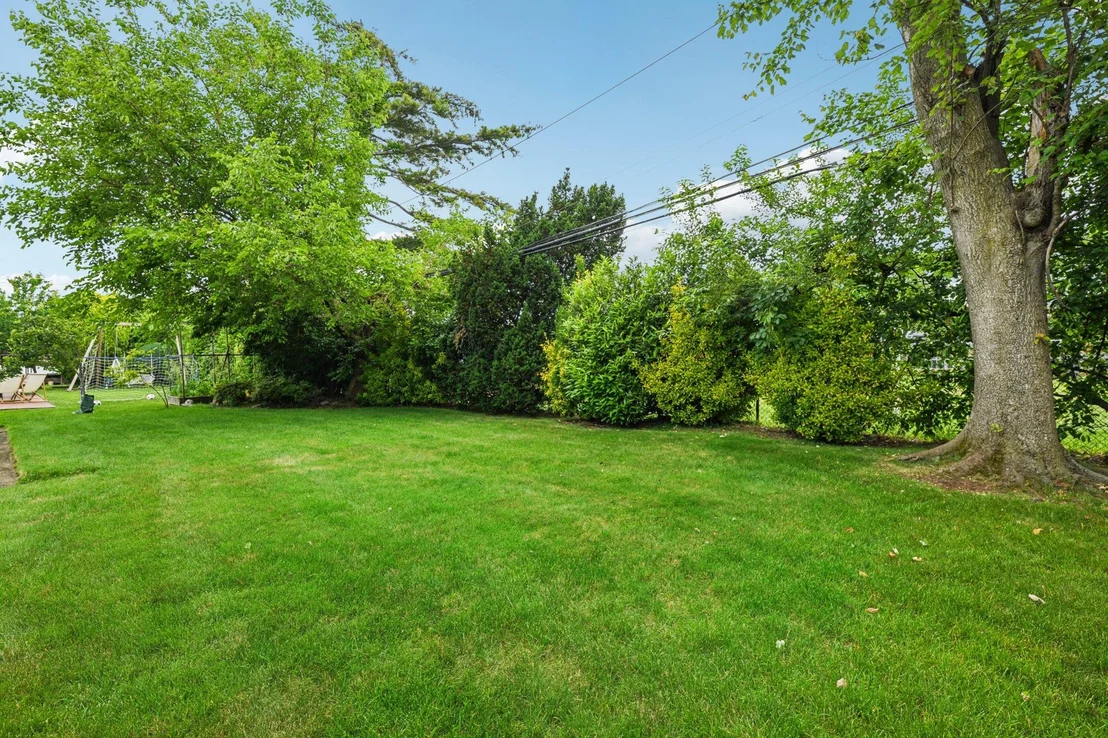 Photo of 904 Woodmere Drive