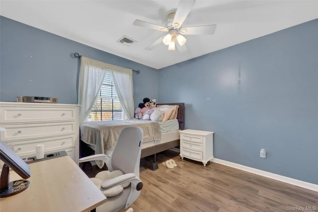 Photo of 72 Brookside Lane