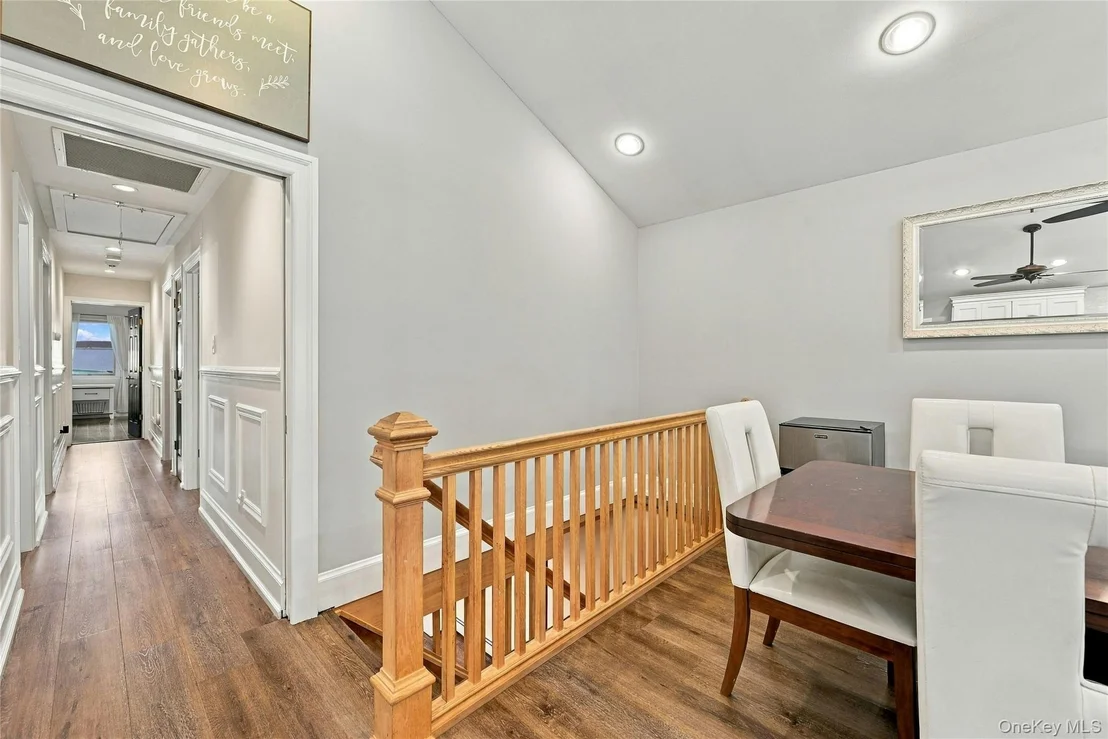Photo of 82 Oakwood Drive