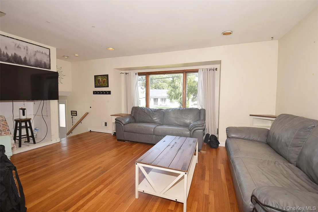 Photo of 104 Woods Road