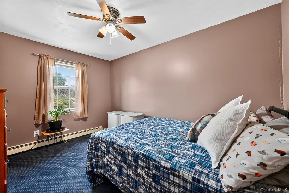 Photo of 1 Windsor Square Drive