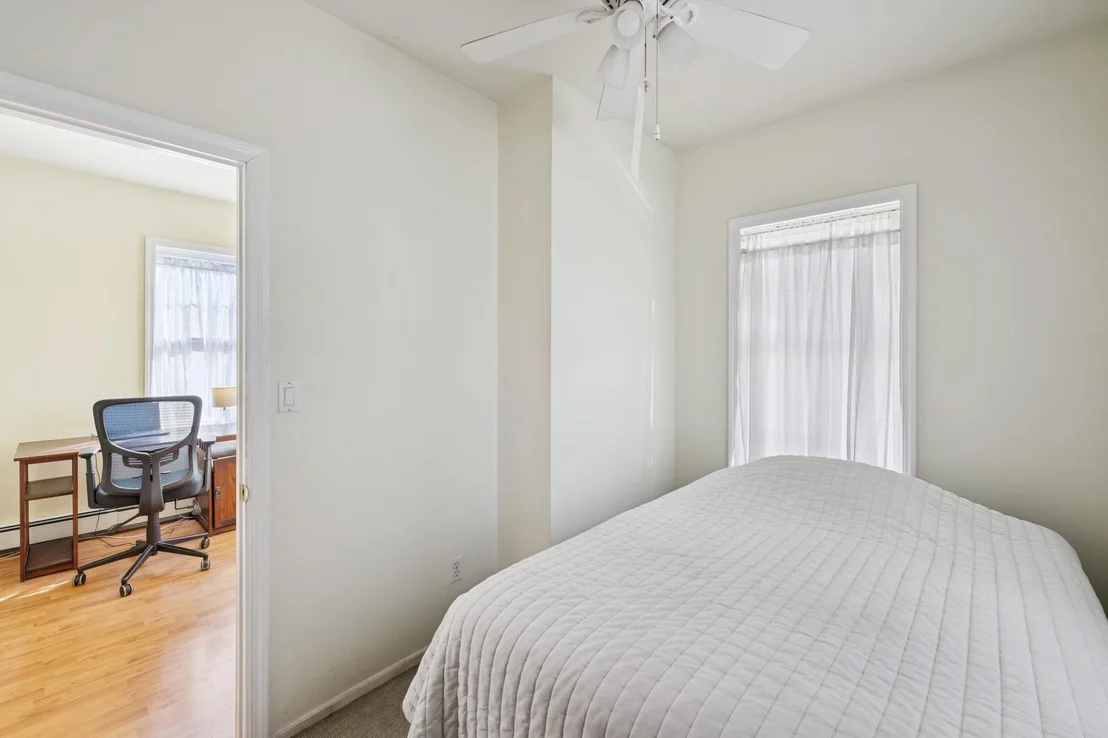 Photo of 807 Meadow Road