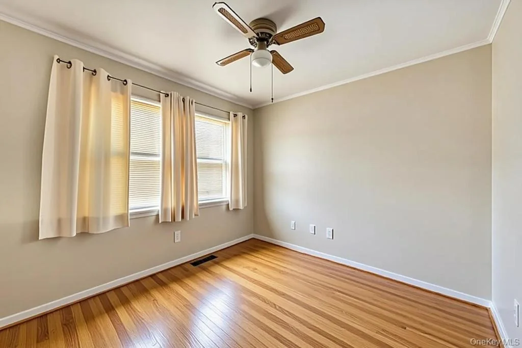 Photo of 114 Monroe Drive