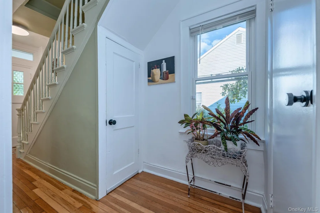 Photo of 140 Linderman Avenue