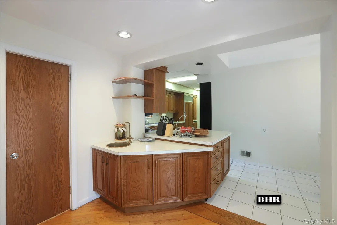 Photo of 272 Exeter Street