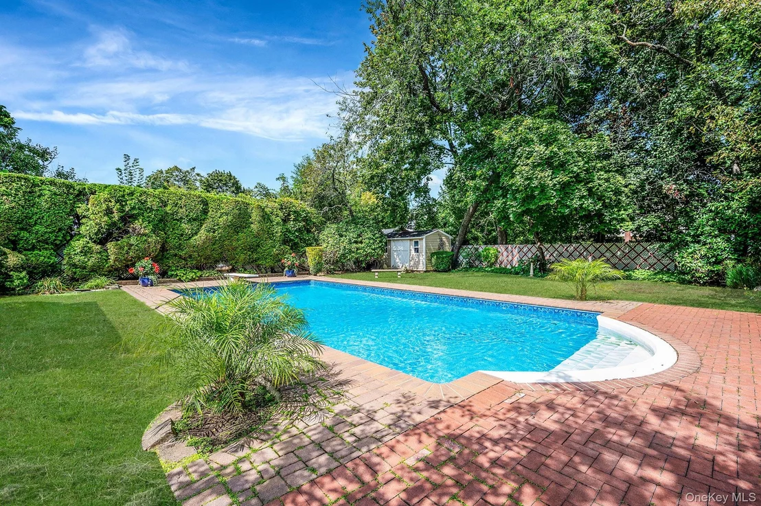 Photo of 122 Southern Parkway