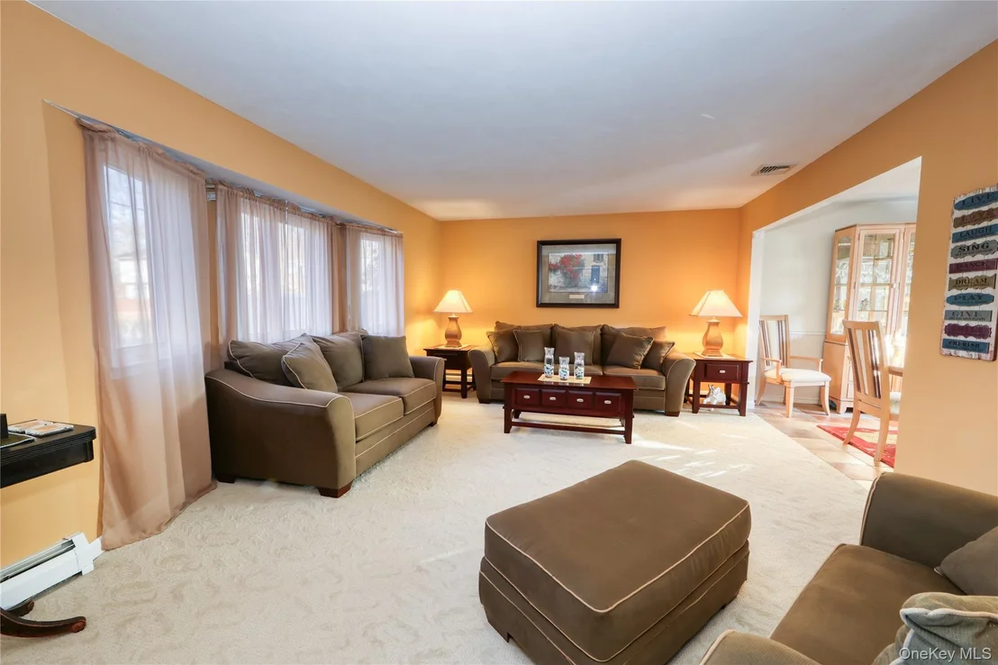 Photo of 225 Whittier Drive