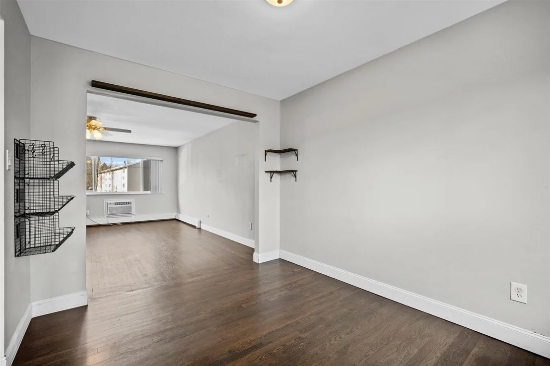 Photo of Unit B at 7 Fishkill Glen Drive