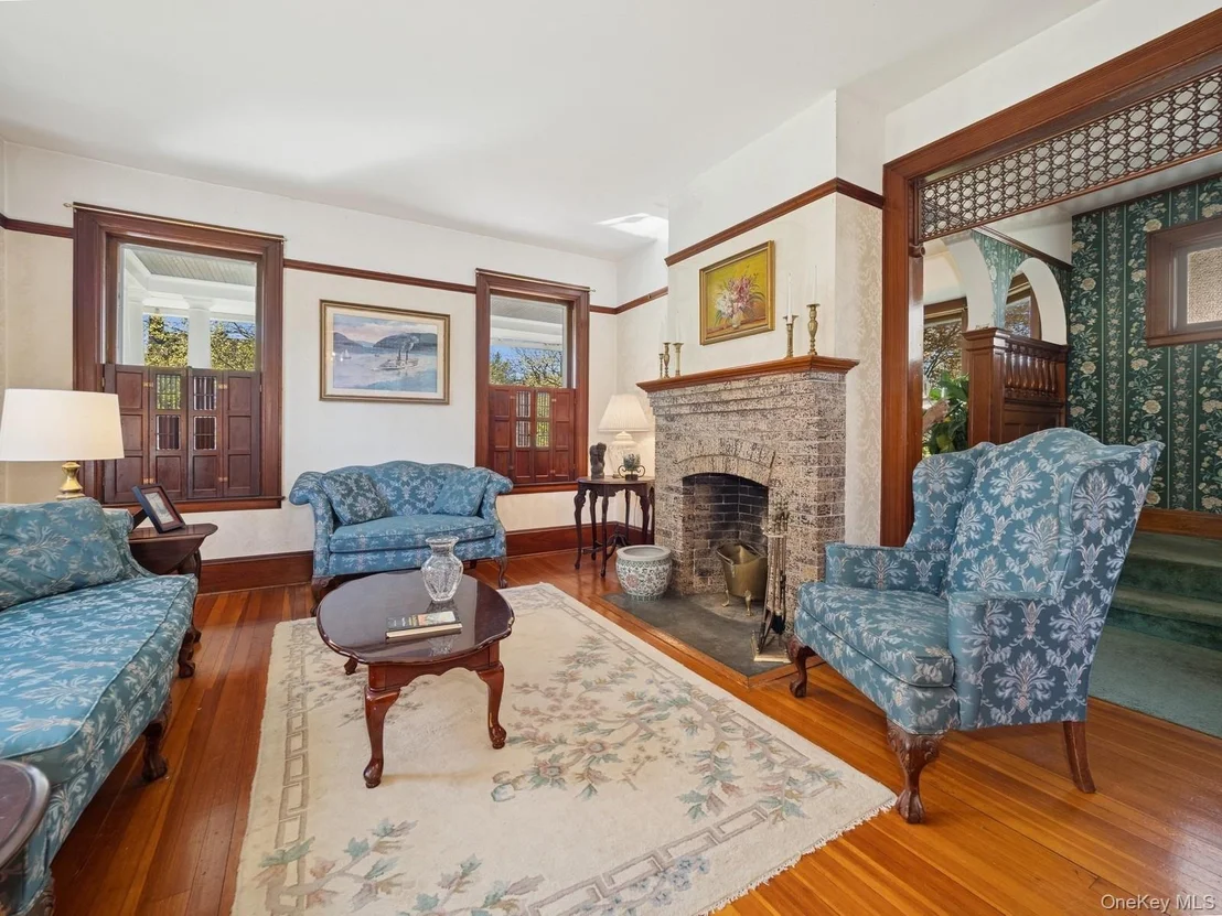 Photo of 24 Mountain Avenue