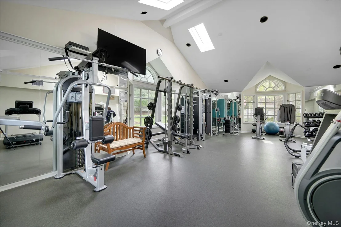 Photo of 1102 Pondside Drive