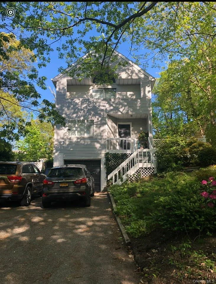 Photo of 171 Broadway