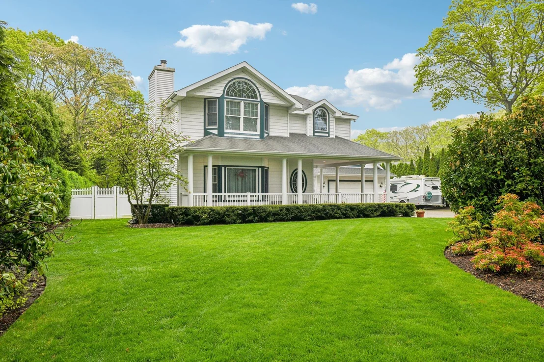 Photo of 98 Beach Road