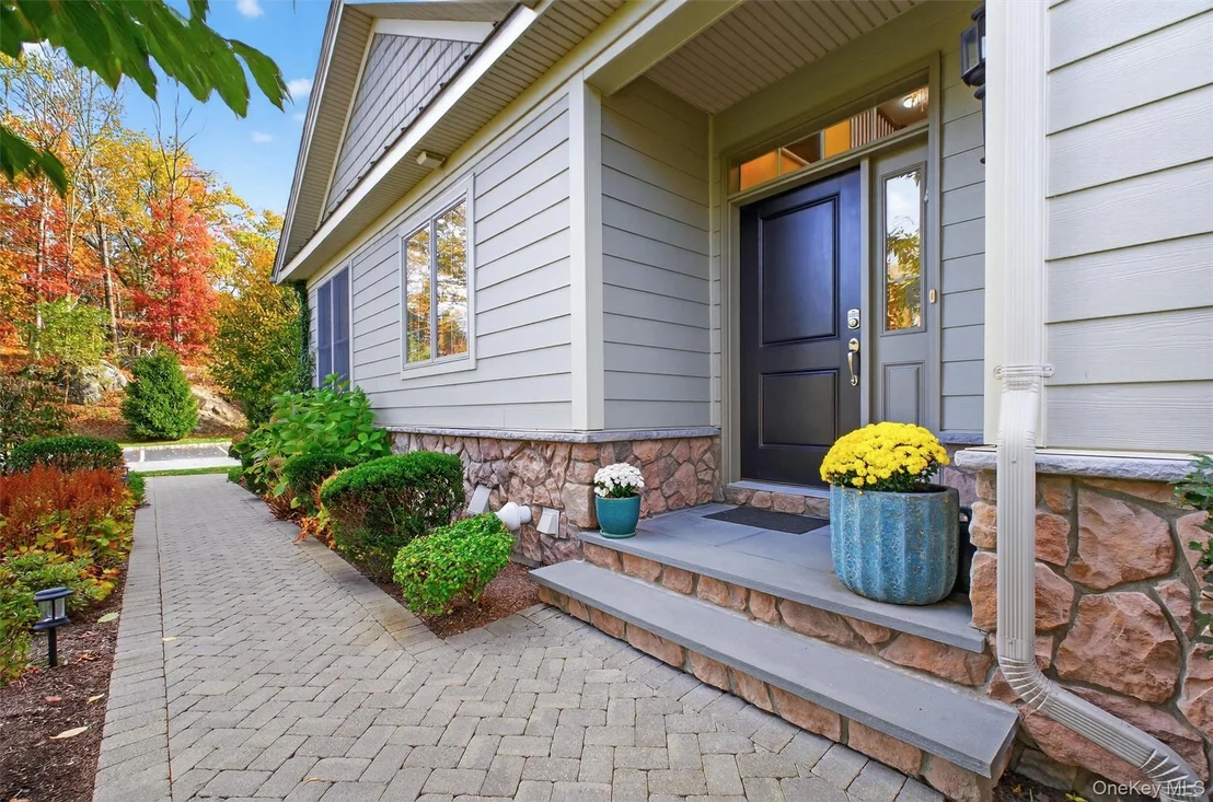 Photo of 17 Deforest Drive