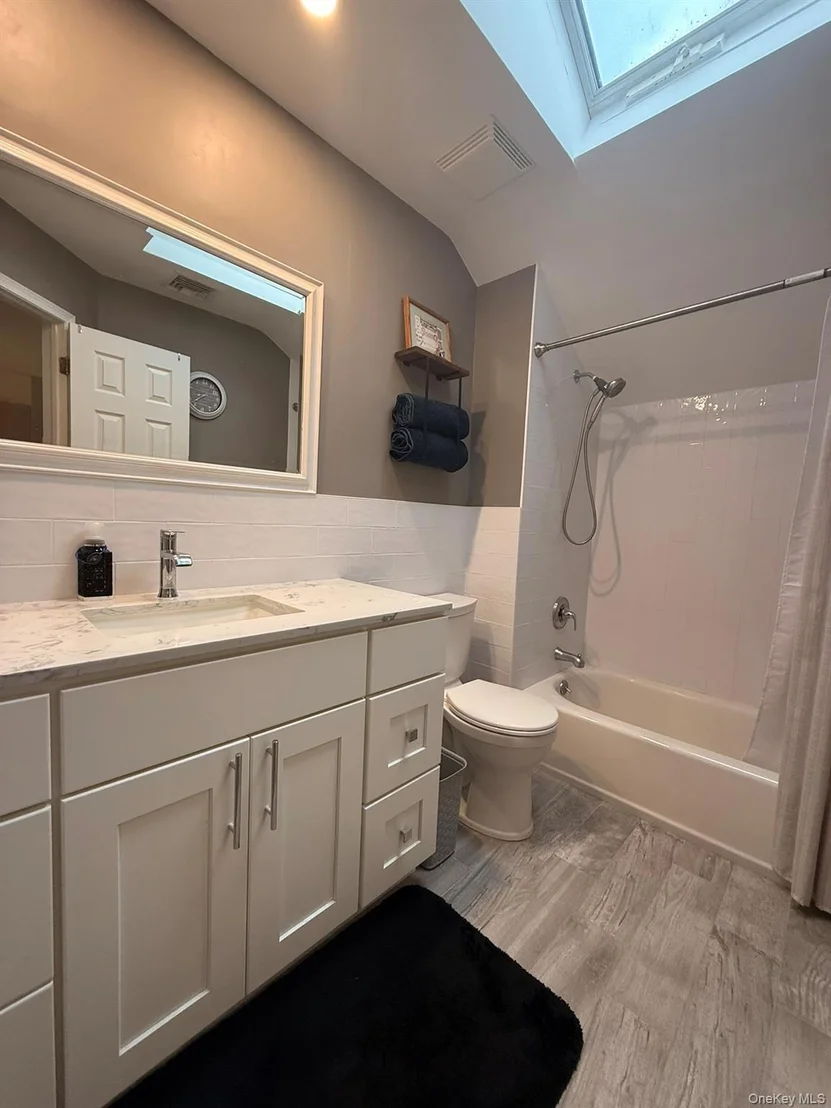 Photo of 40 Winnecomac Circle
