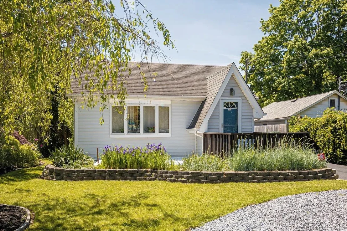 Photo of 278 W Elm Road
