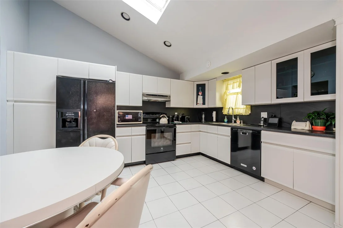 Photo of 3245 Ocean Harbor Drive