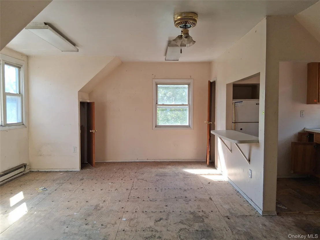Photo of 3247 Hone Avenue