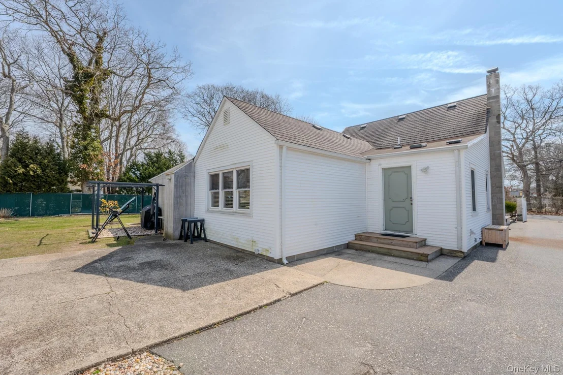Photo of 33 Manor Drive