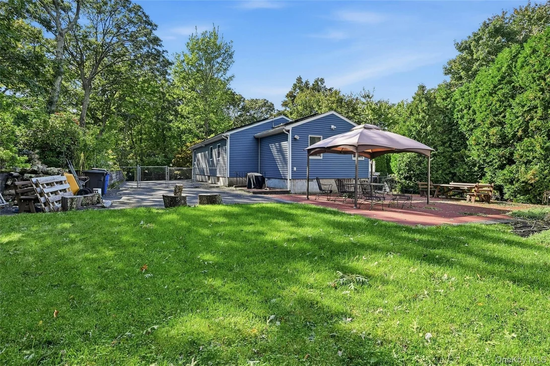 Photo of 82 Oakwood Drive