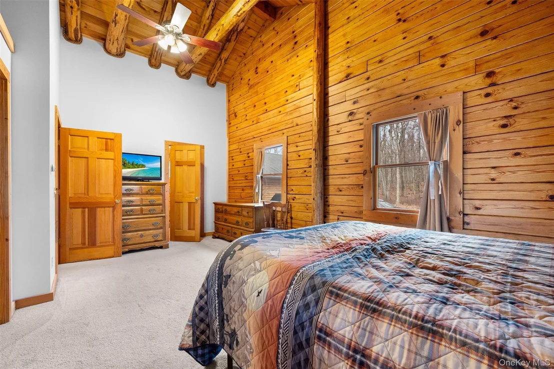 Photo of 563 Peenpack Trail